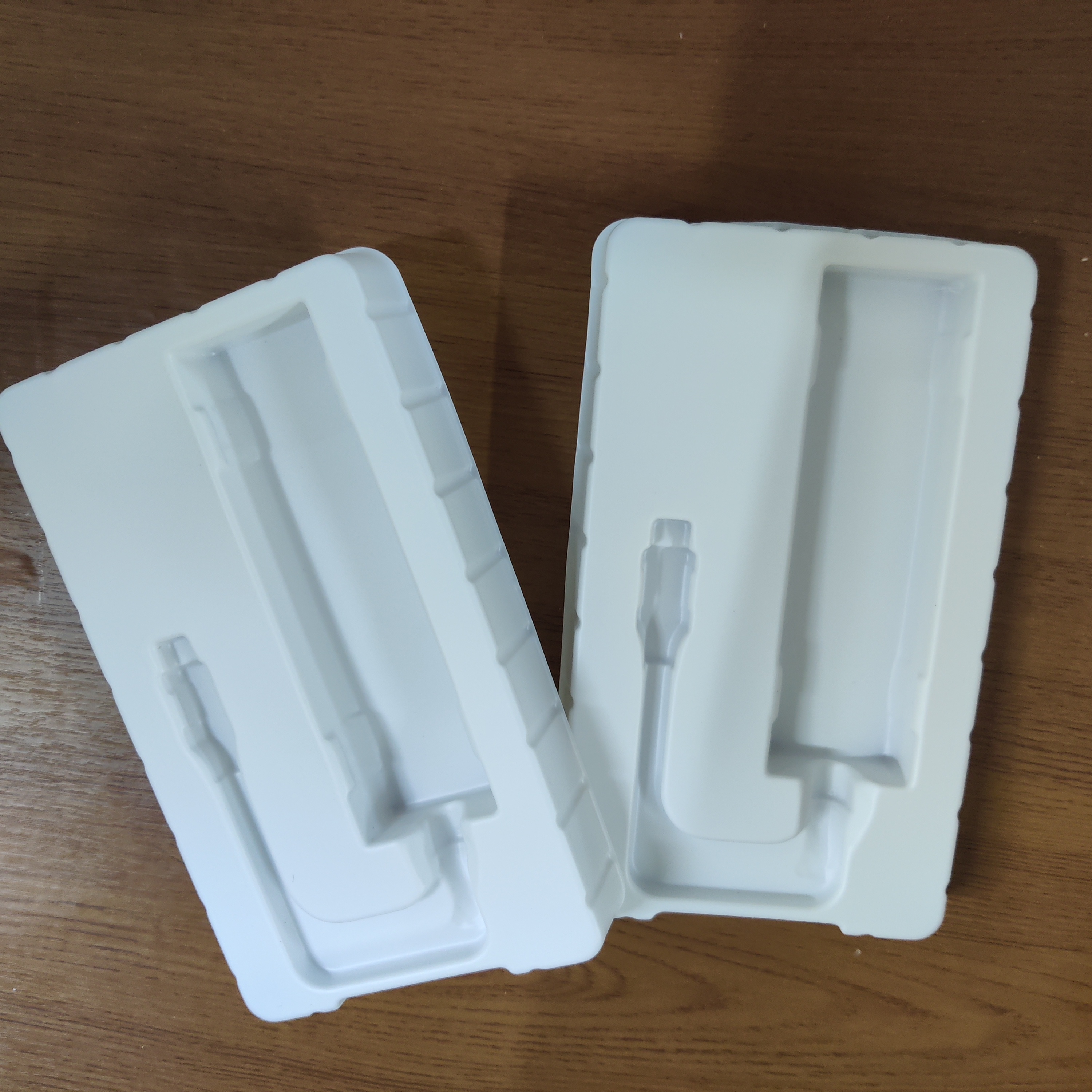 Electronic Tray